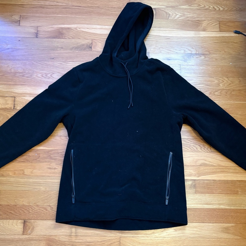 NOBULL Black Men's Hoodie Sweater